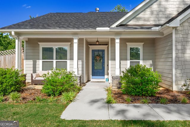 237 N Point Circle, Hartwell, GA 30643