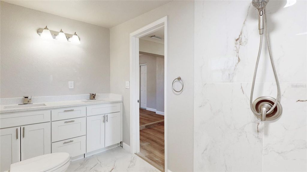 Image 22 of property listing at 505 FIELDER BOULEVARD, Sebring, FL 33870