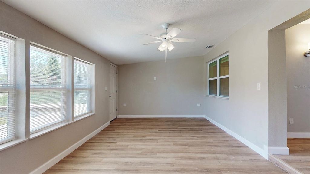 Image 32 of property listing at 505 FIELDER BOULEVARD, Sebring, FL 33870