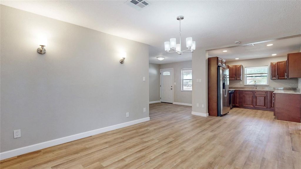 Image 6 of property listing at 505 FIELDER BOULEVARD, Sebring, FL 33870