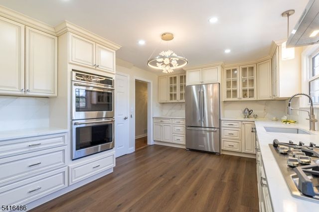 5 Saint Clair Rd, Harding Twp., NJ 07960