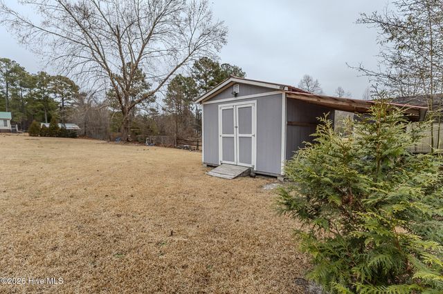 23 Glenn Oak Drive, Sanford, NC 27332