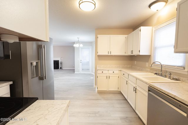 23 Glenn Oak Drive, Sanford, NC 27332