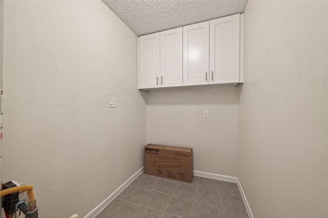 9 N Amburn Road, Texas City, TX 77591