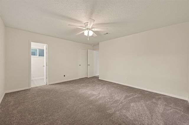 9 N Amburn Road, Texas City, TX 77591