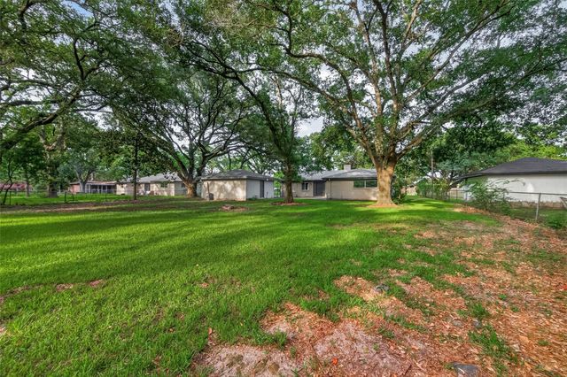 9 N Amburn Road, Texas City, TX 77591