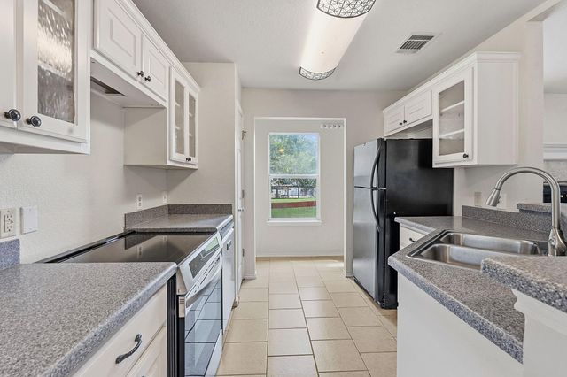 17509 Village DR, Dripping Springs, TX 78620