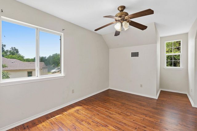 17509 Village DR, Dripping Springs, TX 78620