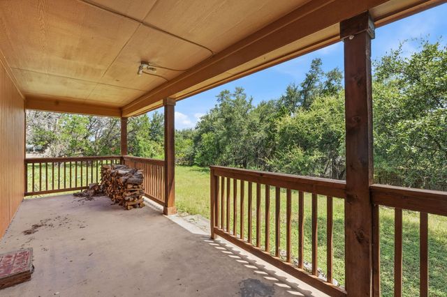 17509 Village DR, Dripping Springs, TX 78620