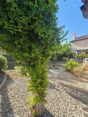 18546 Elkwood Street, Reseda, CA 91335