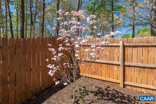 505 EASTBROOK DR, Charlottesville, VA 22901