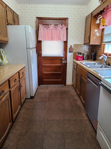 1227 W Fultz, Wichita, KS 67217