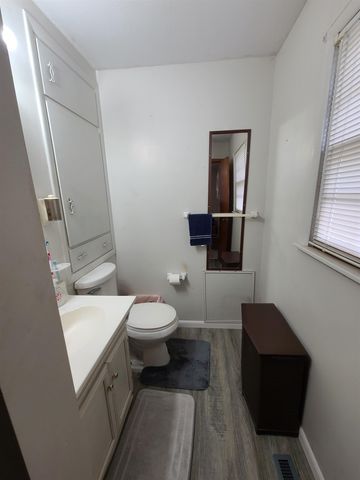 1227 W Fultz, Wichita, KS 67217