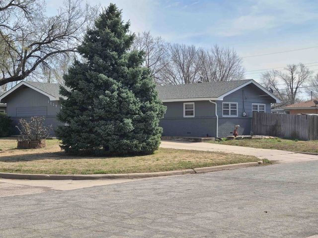 1227 W Fultz, Wichita, KS 67217