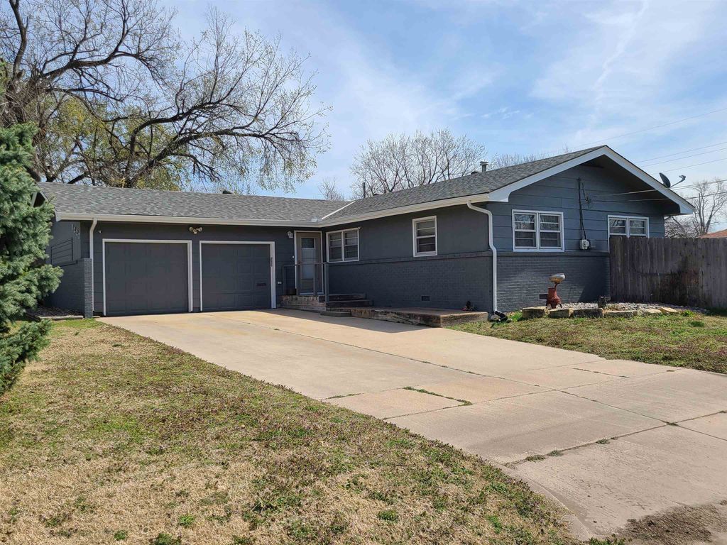 1227 W Fultz, Wichita, KS 67217