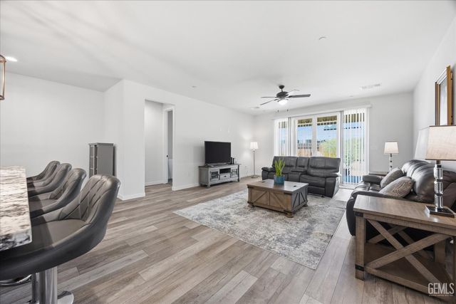 9824 Fort Sanders Avenue, Bakersfield, CA 93311