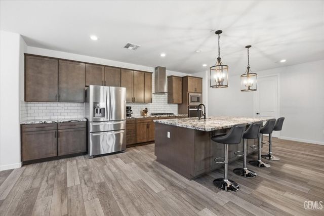 9824 Fort Sanders Avenue, Bakersfield, CA 93311
