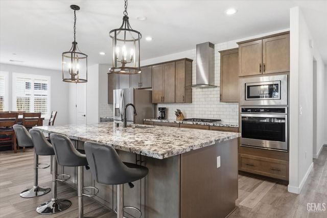 9824 Fort Sanders Avenue, Bakersfield, CA 93311