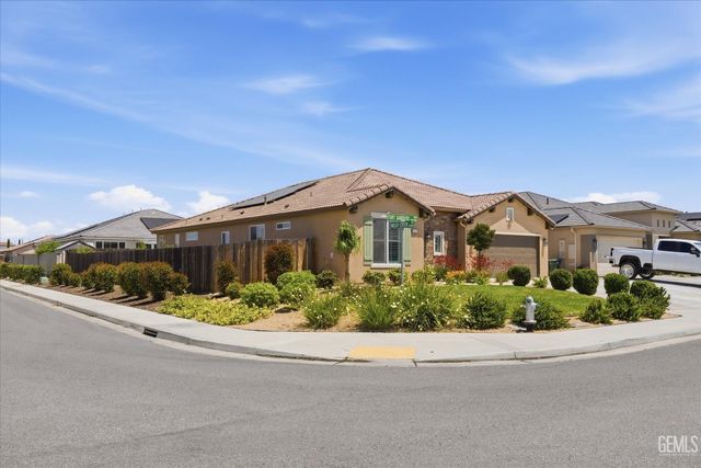 9824 Fort Sanders Avenue, Bakersfield, CA 93311