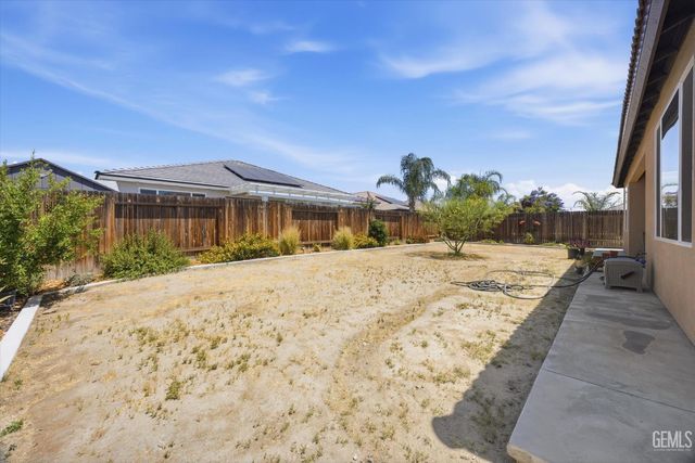 9824 Fort Sanders Avenue, Bakersfield, CA 93311