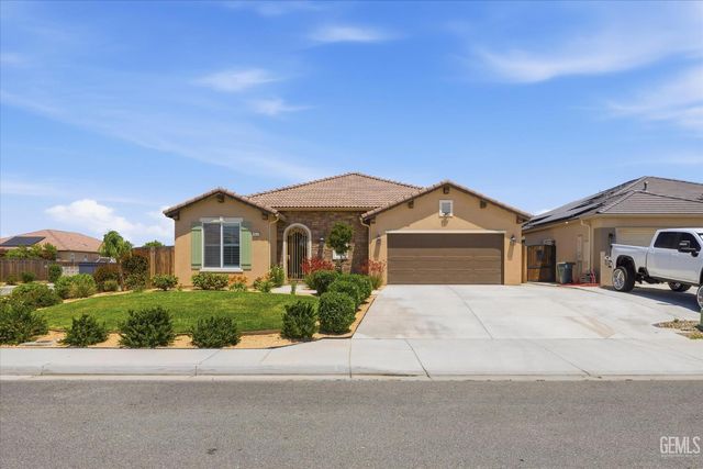 9824 Fort Sanders Avenue, Bakersfield, CA 93311