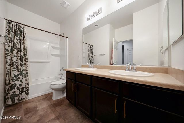 12210 W BOHNE Street, Tolleson, AZ 85353