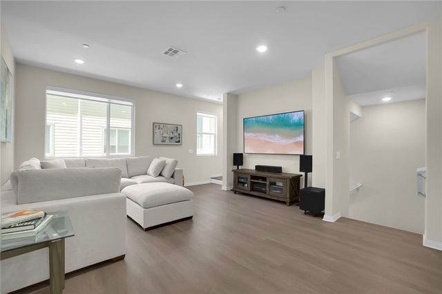 1213 Ironsides Lane, Harbor City, CA 90710
