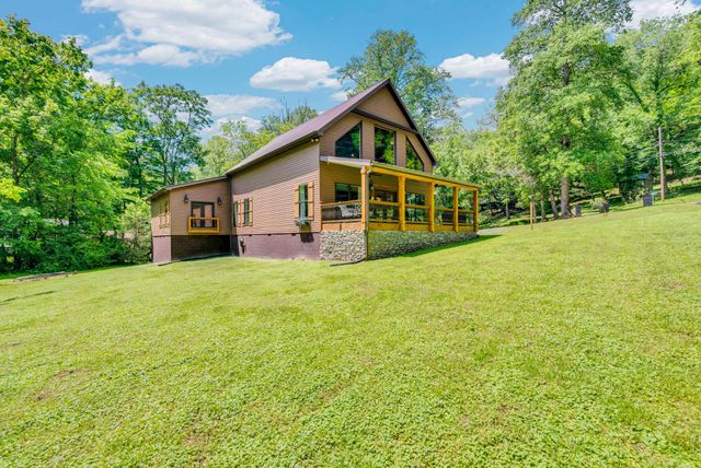 825 Shady Pl, Smithville, TN 37166