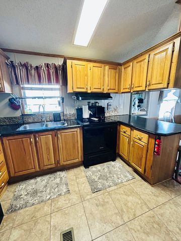 197 Whispering Pines, Georgetown, GA 39854