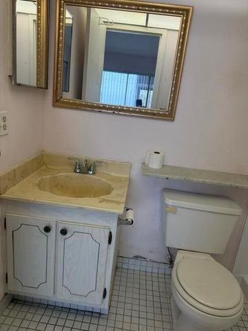 394 Brittany Drive 394, Delray Beach, FL 33446