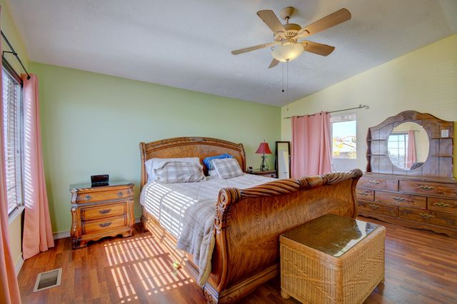 9615 Tristani Road SW, Albuquerque, NM 87121