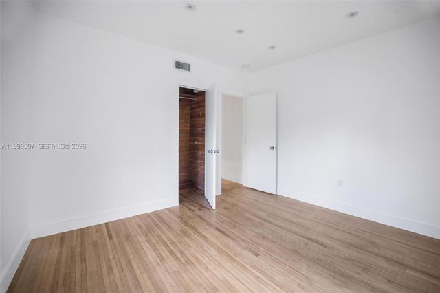 880 NE 72nd Ter, Miami, FL 33138