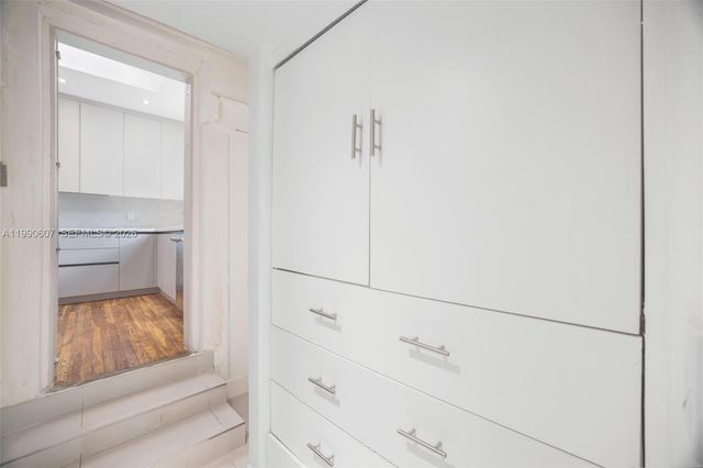 880 NE 72nd Ter, Miami, FL 33138