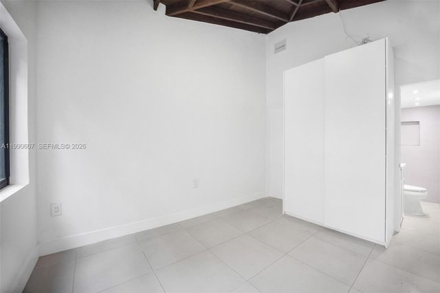 880 NE 72nd Ter, Miami, FL 33138