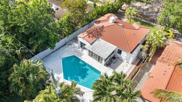 880 NE 72nd Ter, Miami, FL 33138