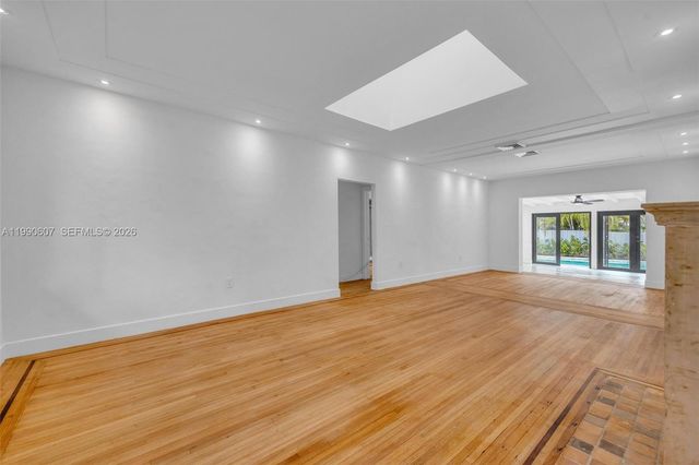 880 NE 72nd Ter, Miami, FL 33138