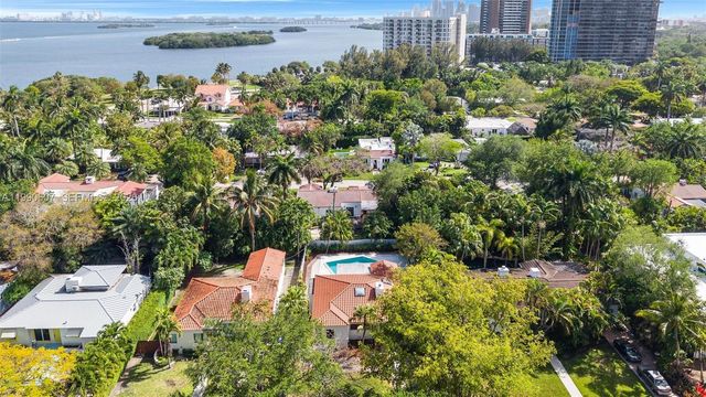 880 NE 72nd Ter, Miami, FL 33138