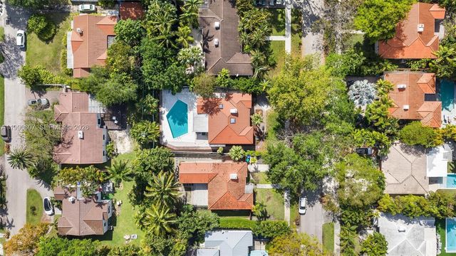 880 NE 72nd Ter, Miami, FL 33138