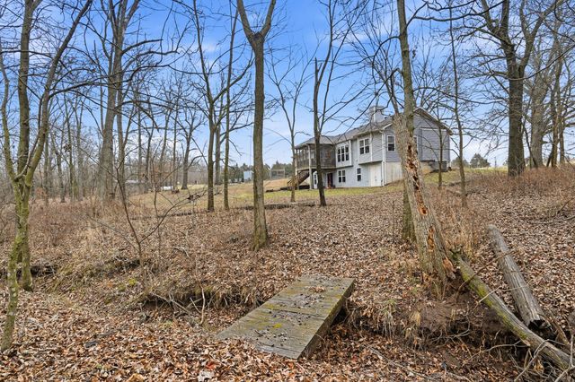 9551 I-70 DR NE, Columbia, MO 65202