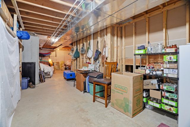 9551 I-70 DR NE, Columbia, MO 65202