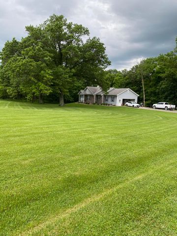 9551 I-70 DR NE, Columbia, MO 65202