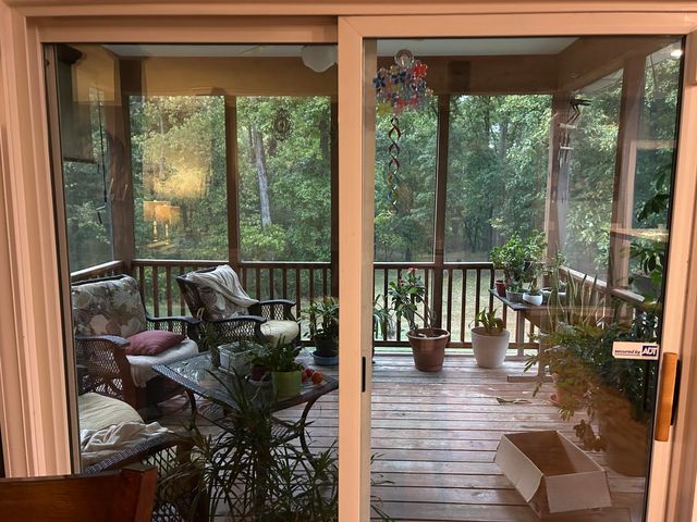 9551 I-70 DR NE, Columbia, MO 65202