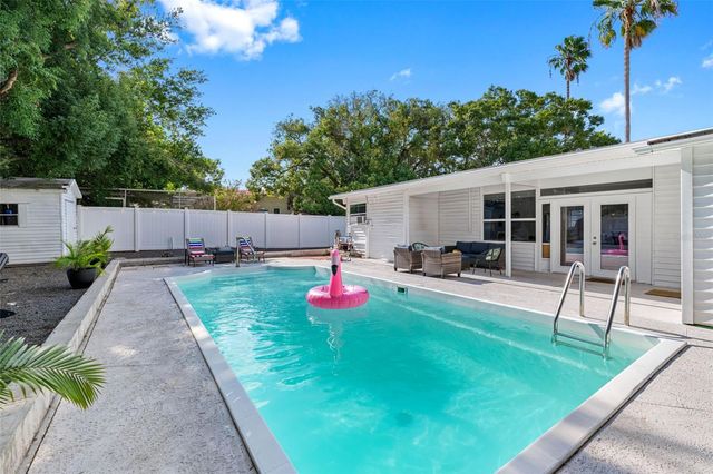 11478 82ND AVENUE, Seminole, FL 33772