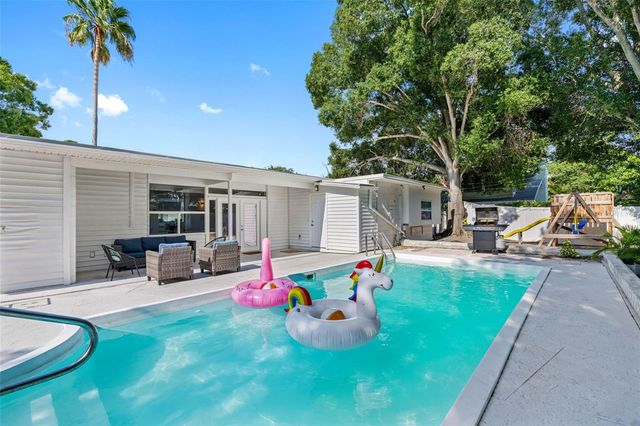 11478 82ND AVENUE, Seminole, FL 33772