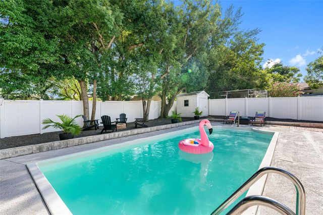 11478 82ND AVENUE, Seminole, FL 33772