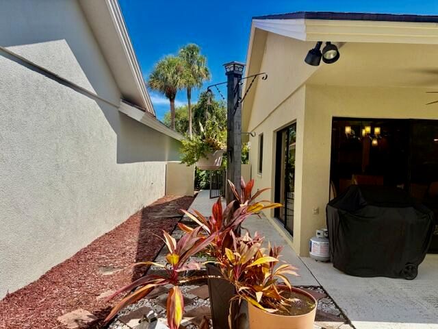 204 Cape Pointe Circle, Jupiter, FL 33477