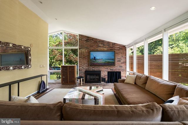 3306 PENDLETON DR, Silver Spring, MD 20902