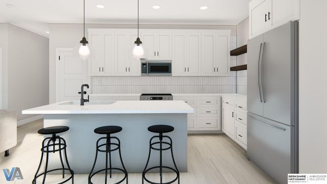 2021 S 56th Street, Omaha, NE 68106