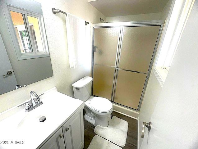 4321 W GREENWAY Road, Glendale, AZ 85306