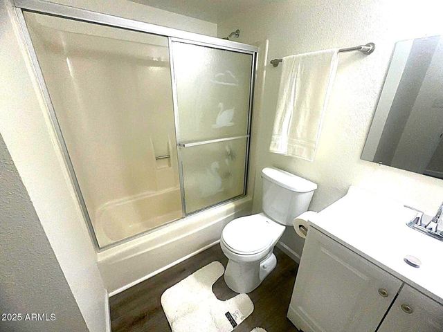 4321 W GREENWAY Road, Glendale, AZ 85306